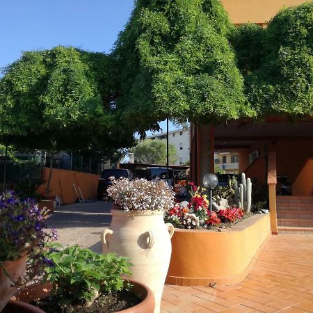 Casa Vacanze Villa Carmela Porto Torres Zewnętrze zdjęcie