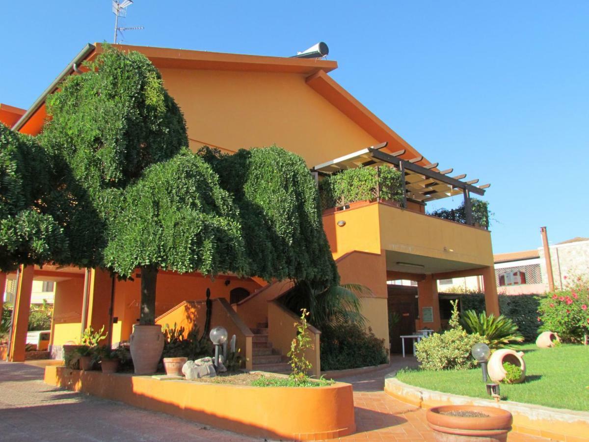 Casa Vacanze Villa Carmela Porto Torres Zewnętrze zdjęcie