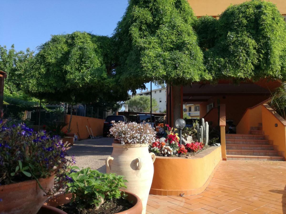 Casa Vacanze Villa Carmela Porto Torres Zewnętrze zdjęcie